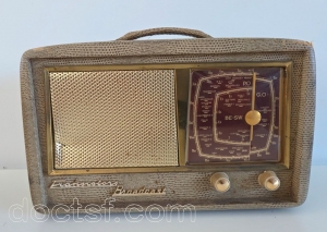 Broadcast Radio - Modèle à identifier (91225) — Illustration 1