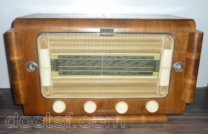 Dalton Radio - Modèle à identifier (66119) — Illustration 1