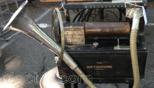 Dictaphone corporation - Le Dictaphone — Illustration 1