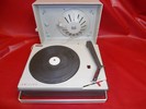 Philips - AG 4126  — vue générale  coté haut parleur
