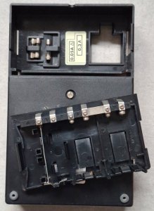 Metrix - MX 323 A — MX323A-3 vue arrière et logement piles
