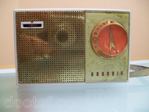 Grundig - Micro Transistor Boy 59 — Illustration 1