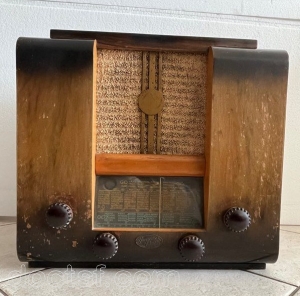 Harmonic-Radio (P. Bouyer) - Modèle à identifier (88215) — Illustration 1