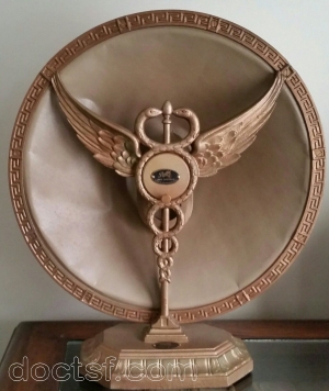 Pathé Phonograph &amp; Radio Corp - Grecian (Caducee) — Illustration 1