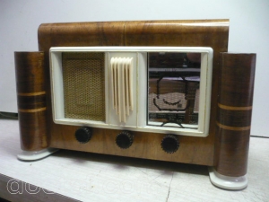 Radio J.S. - Modèle à identifier (86091) — Illustration 1