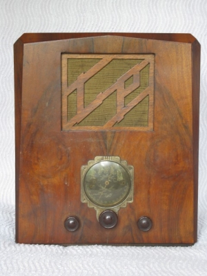 Radio L.P. - Modèle à identifier (14507) — Illustration 1