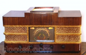 Radio-Manufacture - Pacific 7 (lampes rouges) — Illustration 1