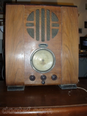 S.L.R. - Société Lyonnaise Radio Electrique - Esseler - 86904 — Illustration 1