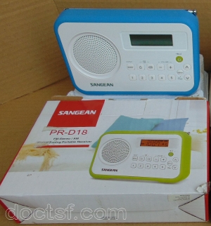 Sangean - PR-D18 Digital Tuning Portable Receiver — Illustration 1